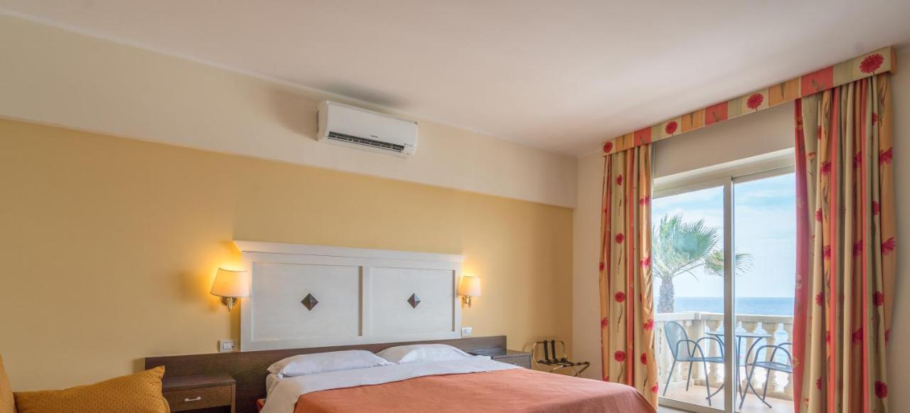 Hotel Orizzonte Letojanni Ngoại thất bức ảnh