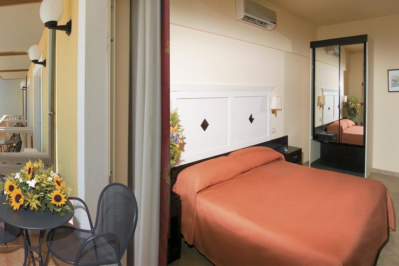 Hotel Orizzonte Letojanni Ngoại thất bức ảnh