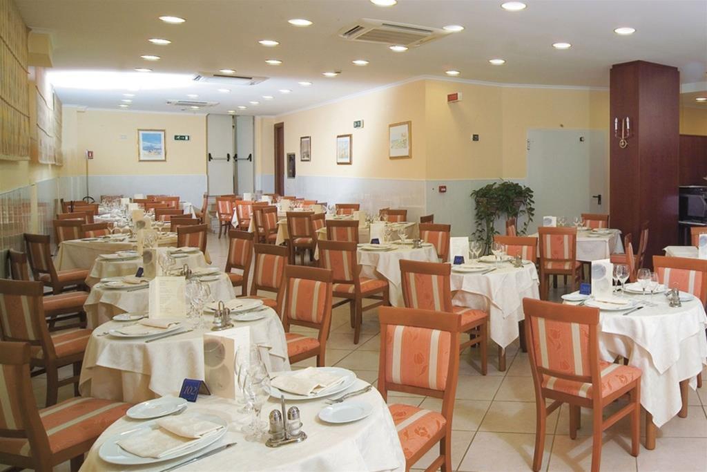Hotel Orizzonte Letojanni Ngoại thất bức ảnh